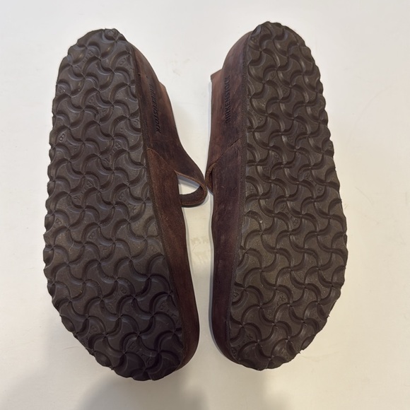 Birkenstock Mantova Flat Strap Shoes Brown oiled leather. 

Great condition. - Picture 3 of 3